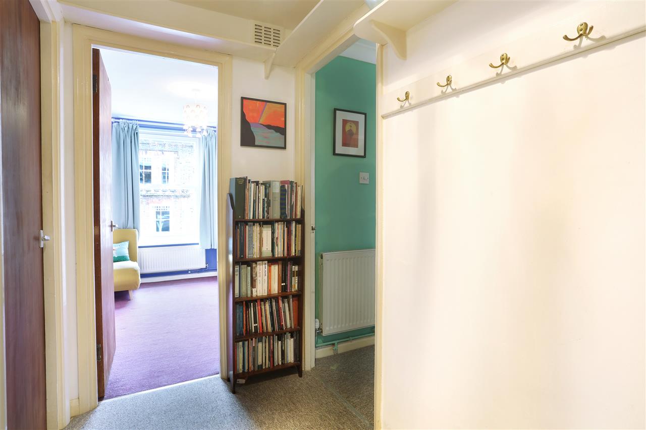 2 bed flat for sale in Chetwynd Road  - Property Image 7