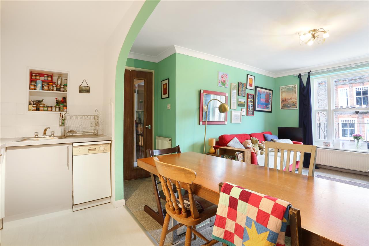 2 bed flat for sale in Chetwynd Road  - Property Image 13