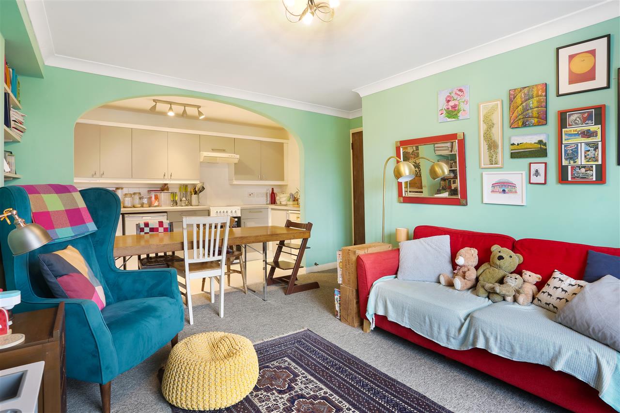 2 bed flat for sale in Chetwynd Road  - Property Image 15