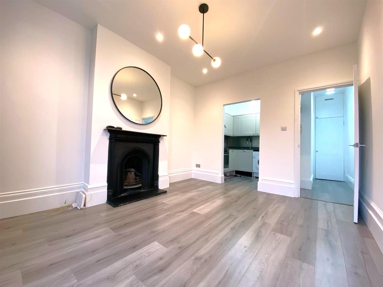 1 bed flat to rent in Hungerford Road  - Property Image 4