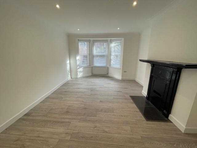 1 bed flat to rent in Anson Road - Property Image 1