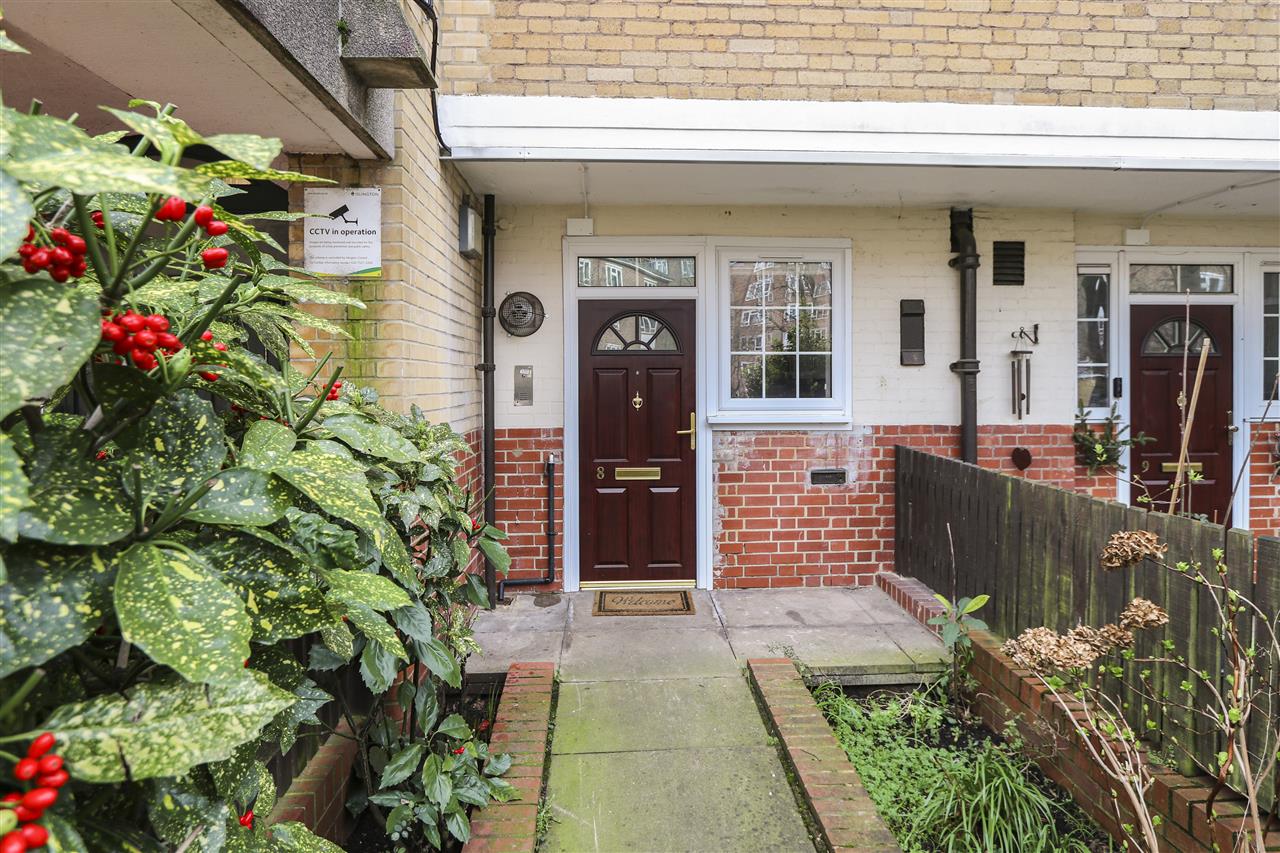 Studio flat for sale in Tufnell Park Road 1