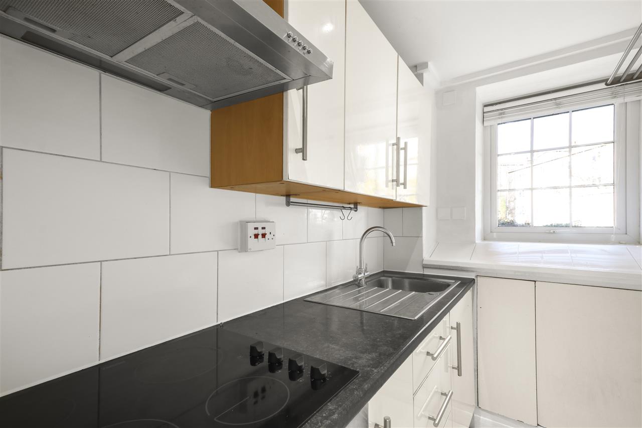 Studio flat for sale in Tufnell Park Road  - Property Image 6