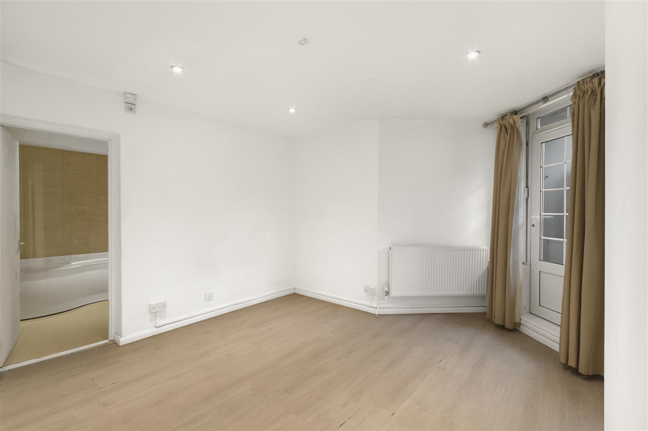 Studio flat for sale in Tufnell Park Road 8