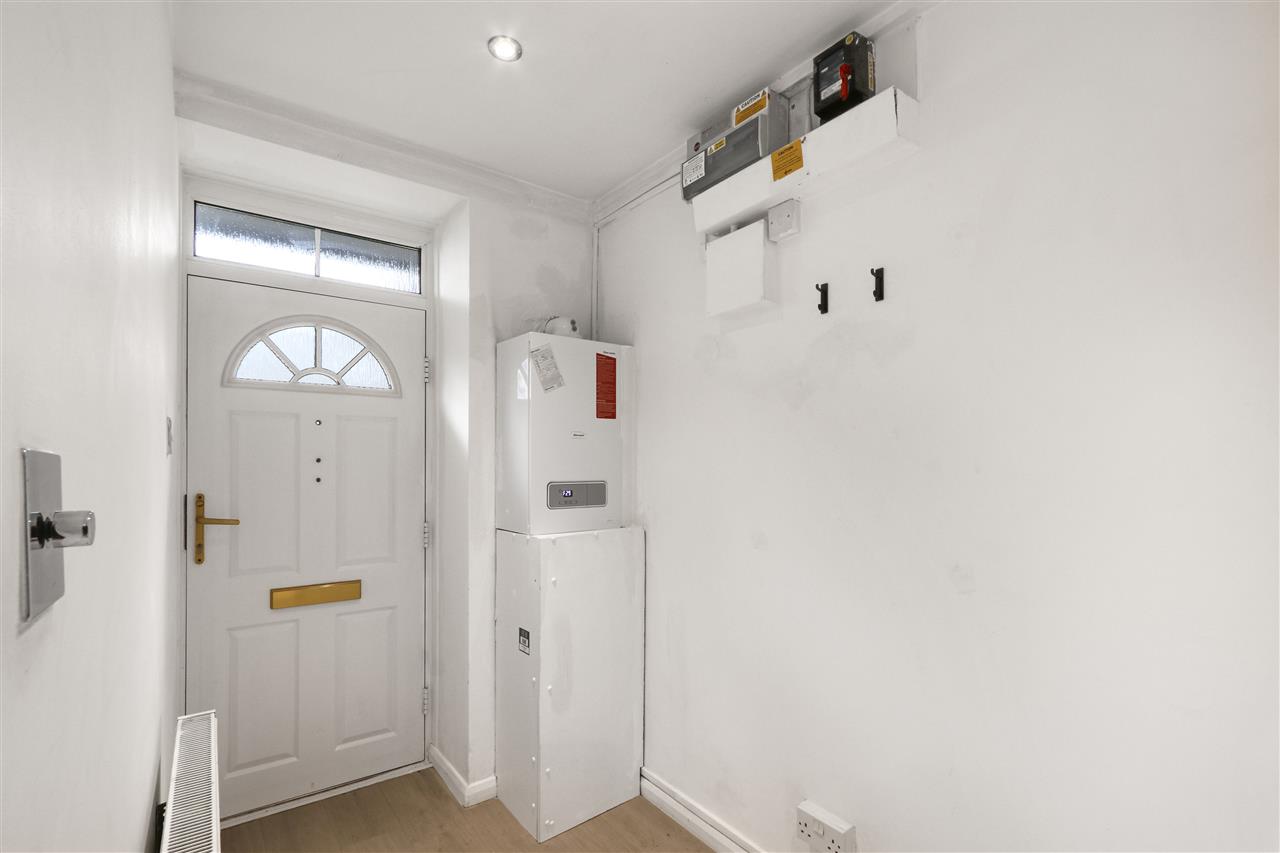 Studio flat for sale in Tufnell Park Road  - Property Image 14