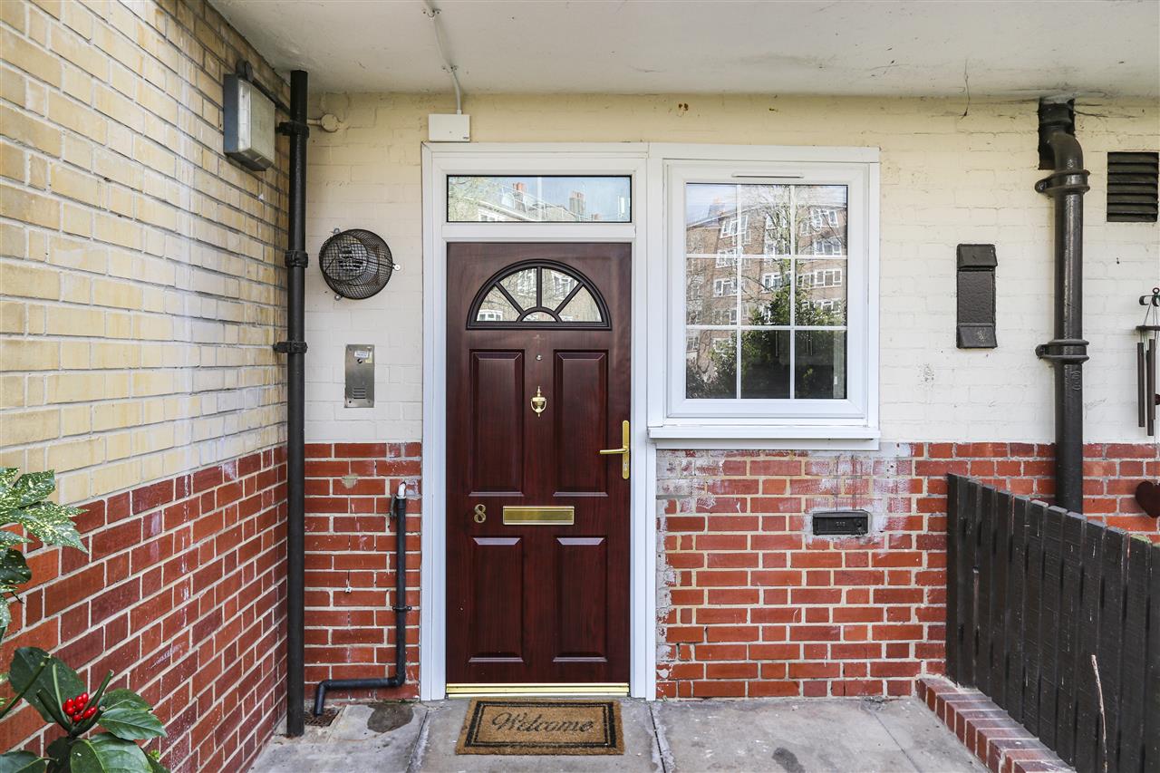 Studio flat for sale in Tufnell Park Road  - Property Image 17