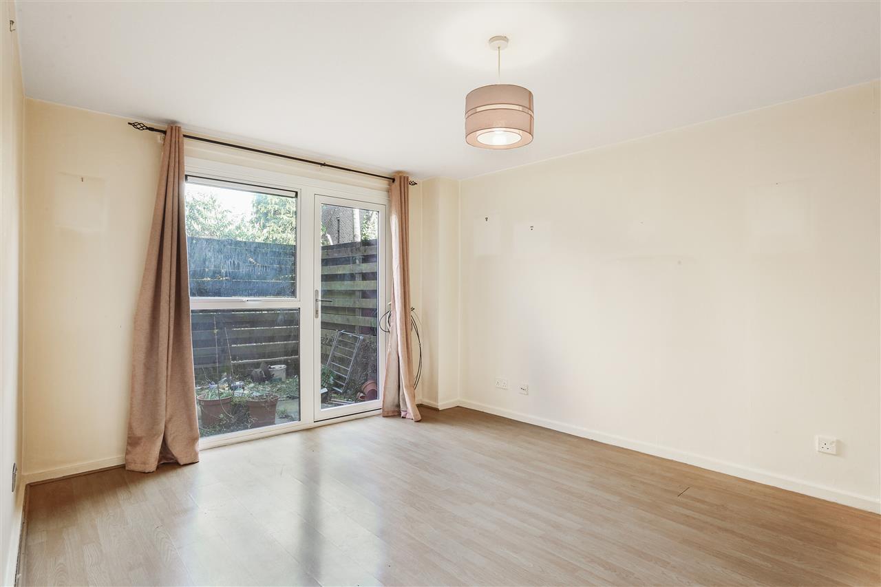2 bed maisonette for sale in Manorfield Close 2