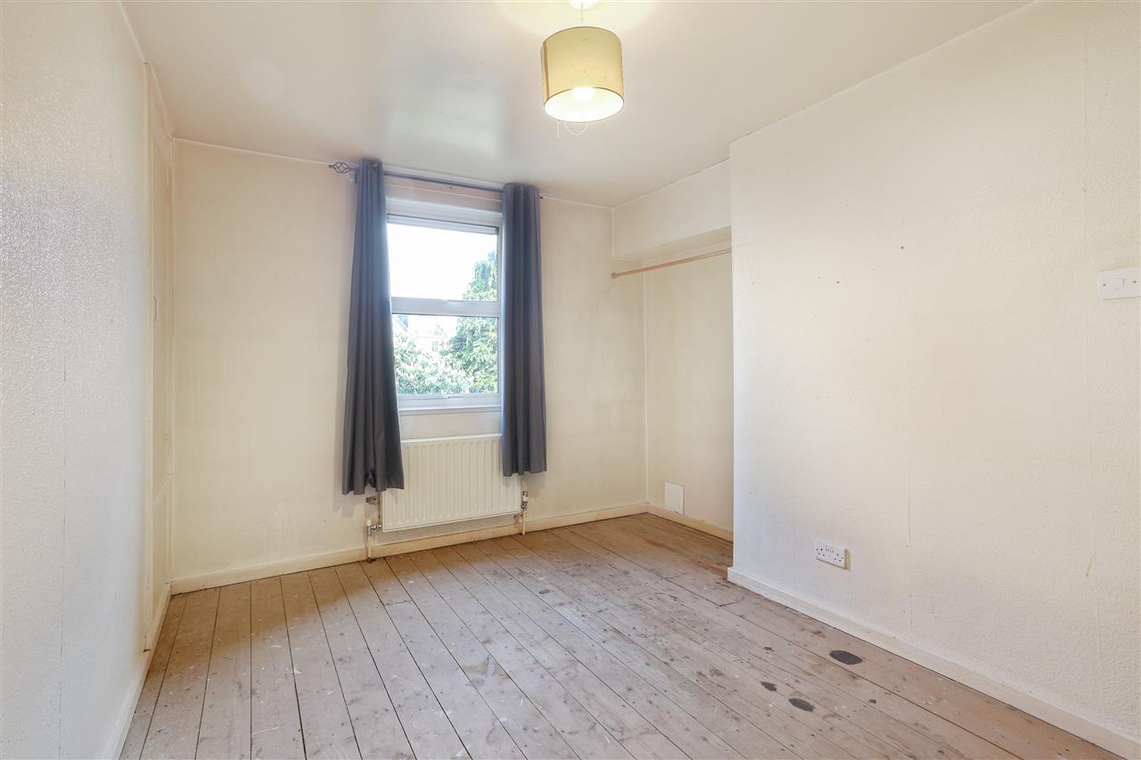 2 bed maisonette for sale in Manorfield Close 4