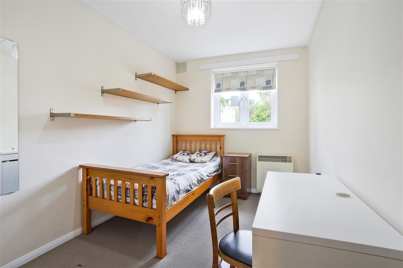 2 bed flat for sale in Tufnell Park Road  - Property Image 7