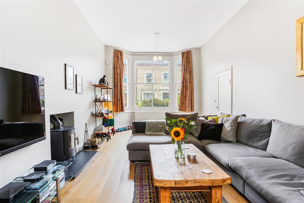 5 bed semi-detached house for sale in Beacon Hill 18