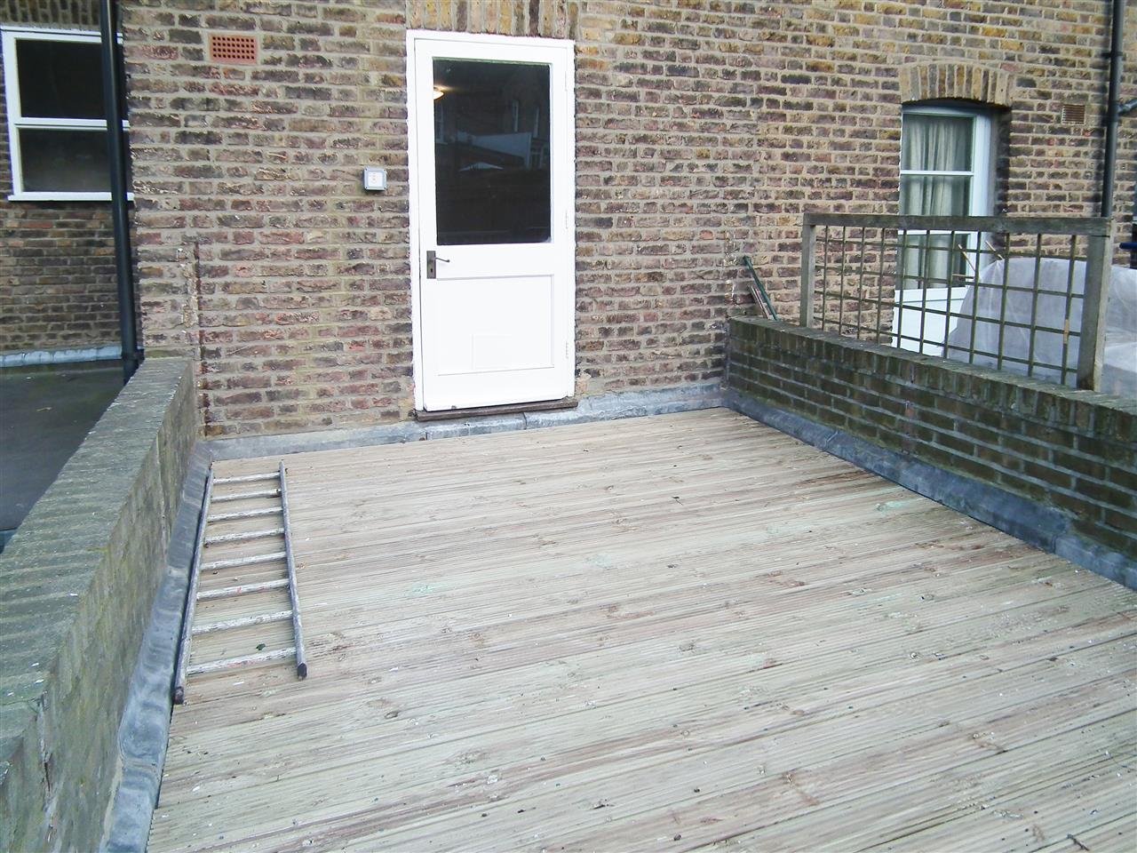 2 bed flat for sale in Brecknock Road 2