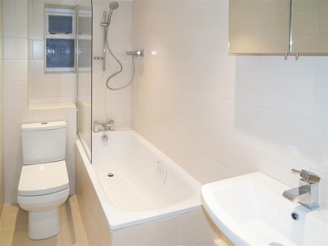 2 bed flat for sale in Brecknock Road 8