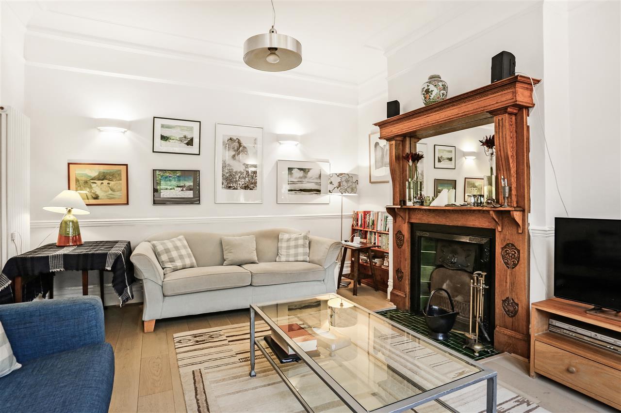 6 bed for sale in Brecknock Road 3