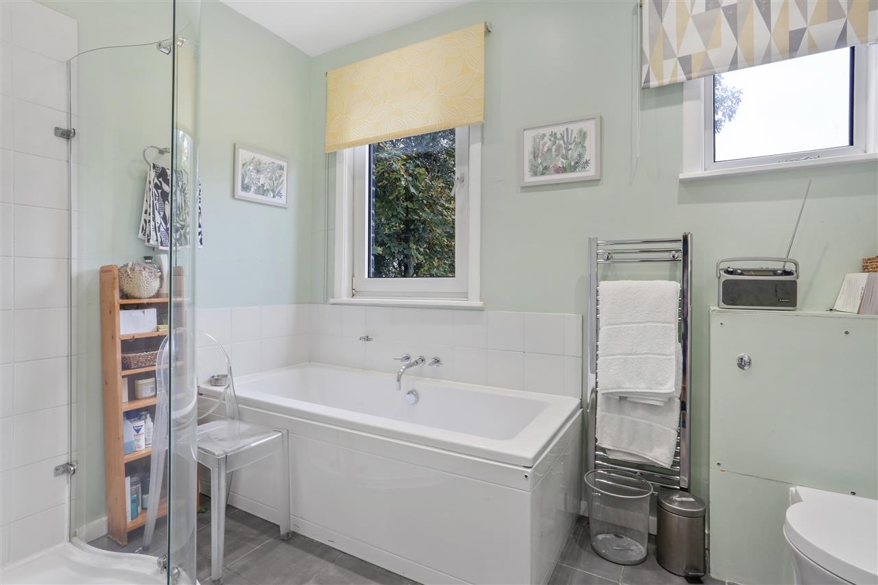 6 bed for sale in Brecknock Road  - Property Image 11