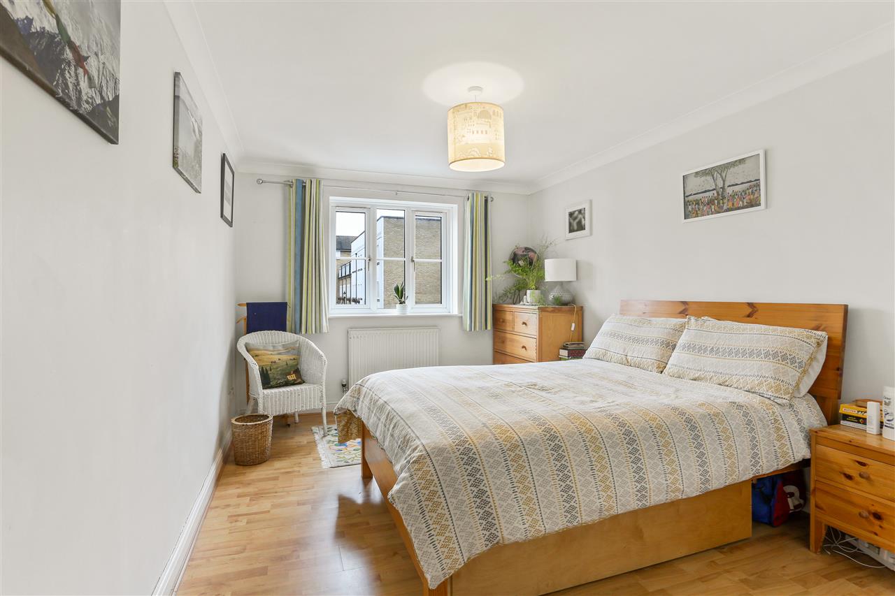 2 bed flat for sale in Goddard Place  - Property Image 7