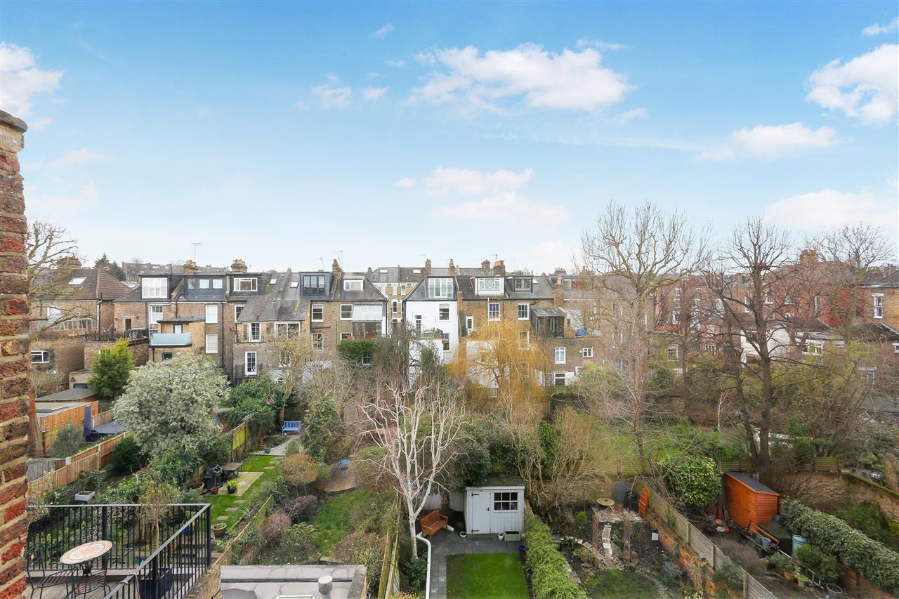 3 bed flat for sale in Huddleston Road  - Property Image 21