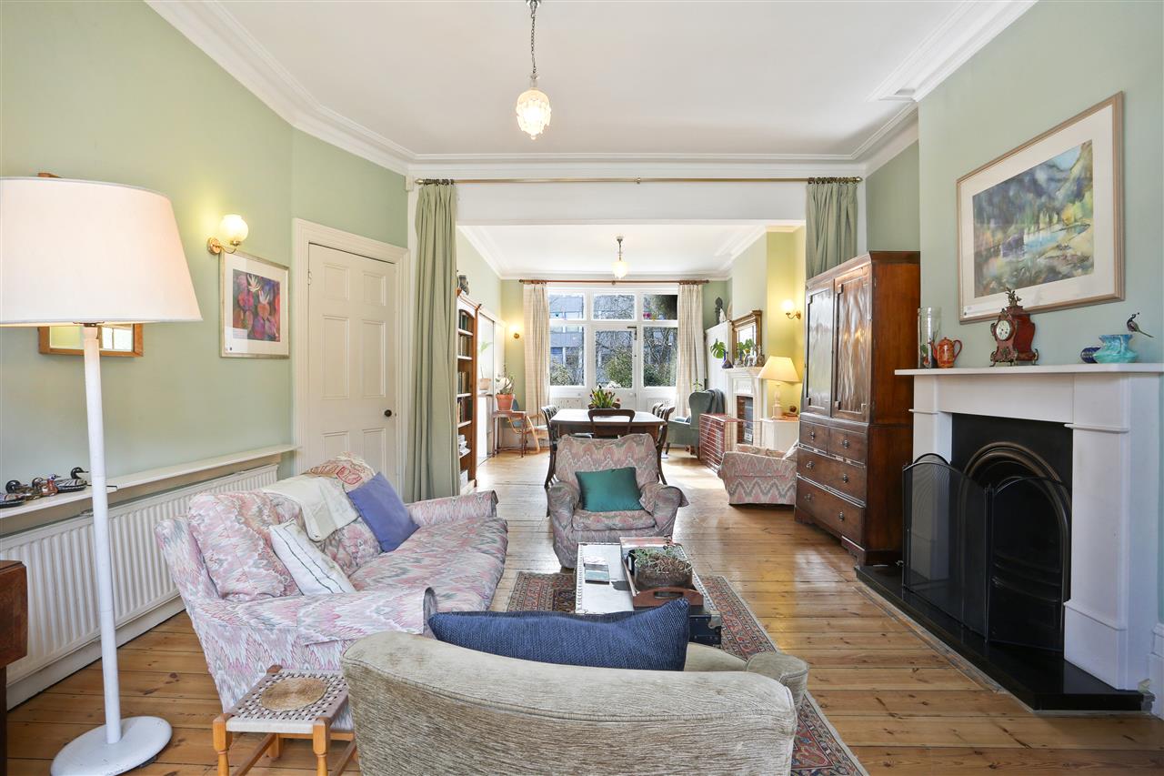 6 bed semi-detached house for sale  - Property Image 11