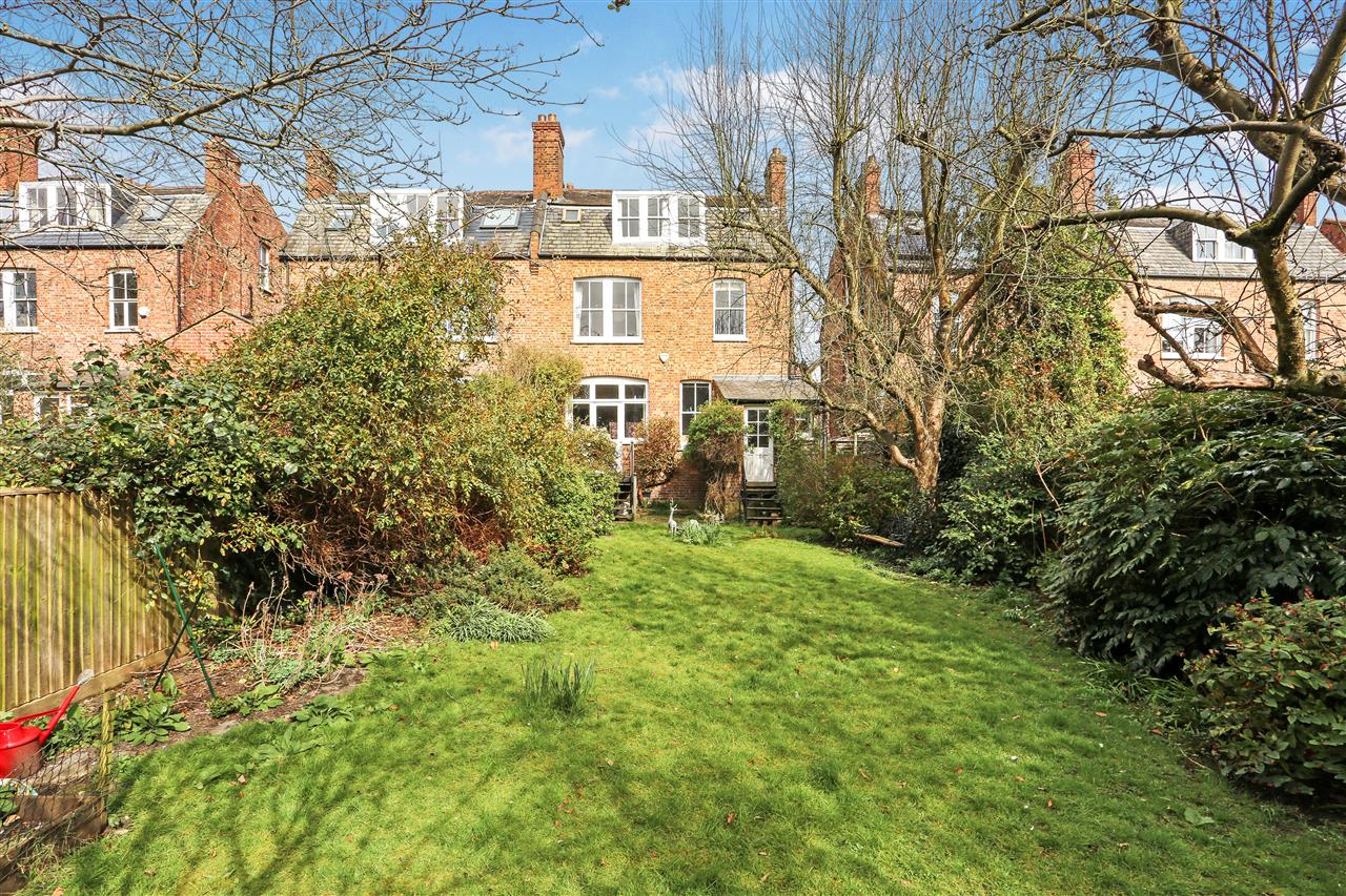 6 bed semi-detached house for sale  - Property Image 28