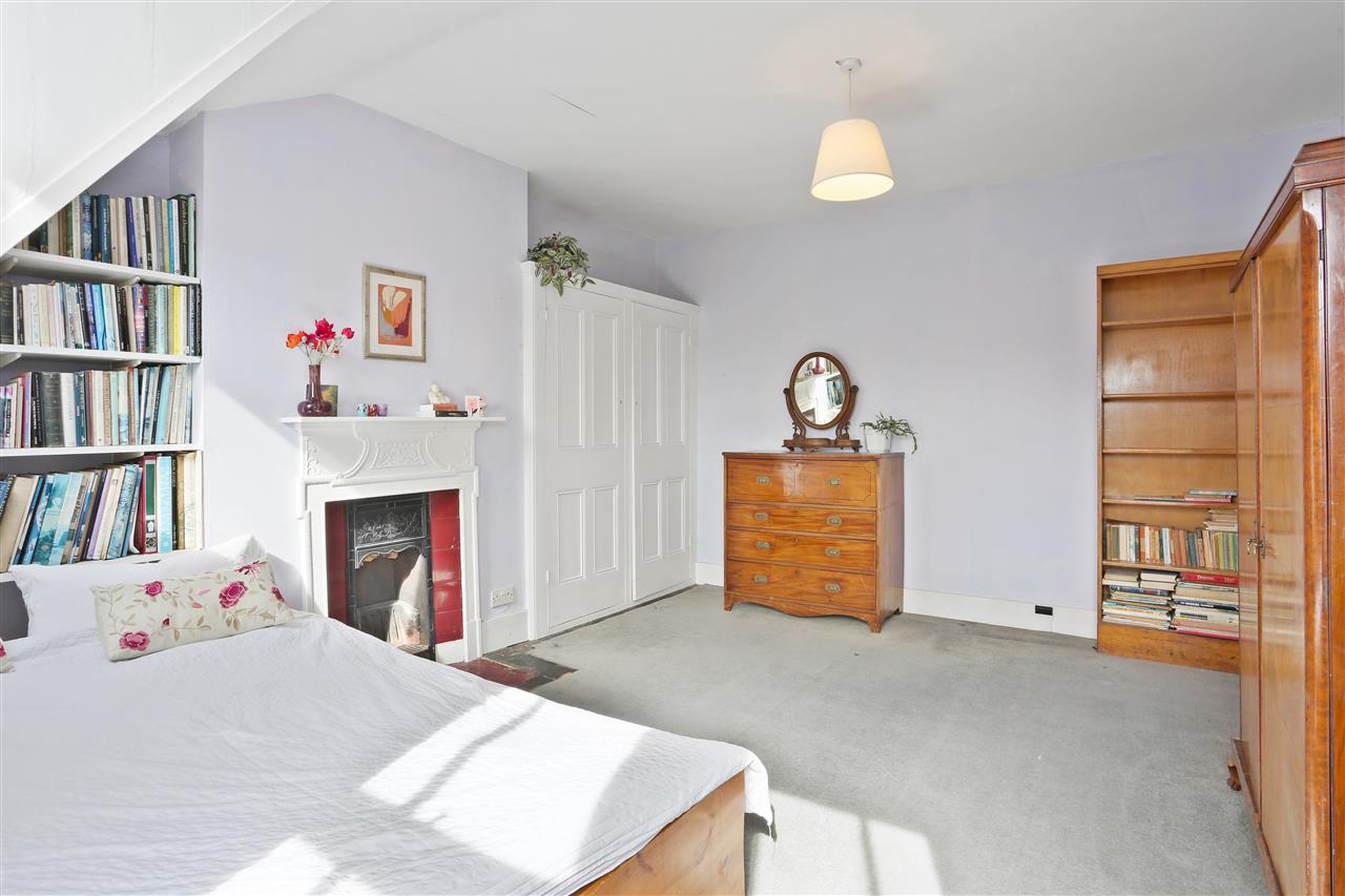 6 bed semi-detached house for sale  - Property Image 29