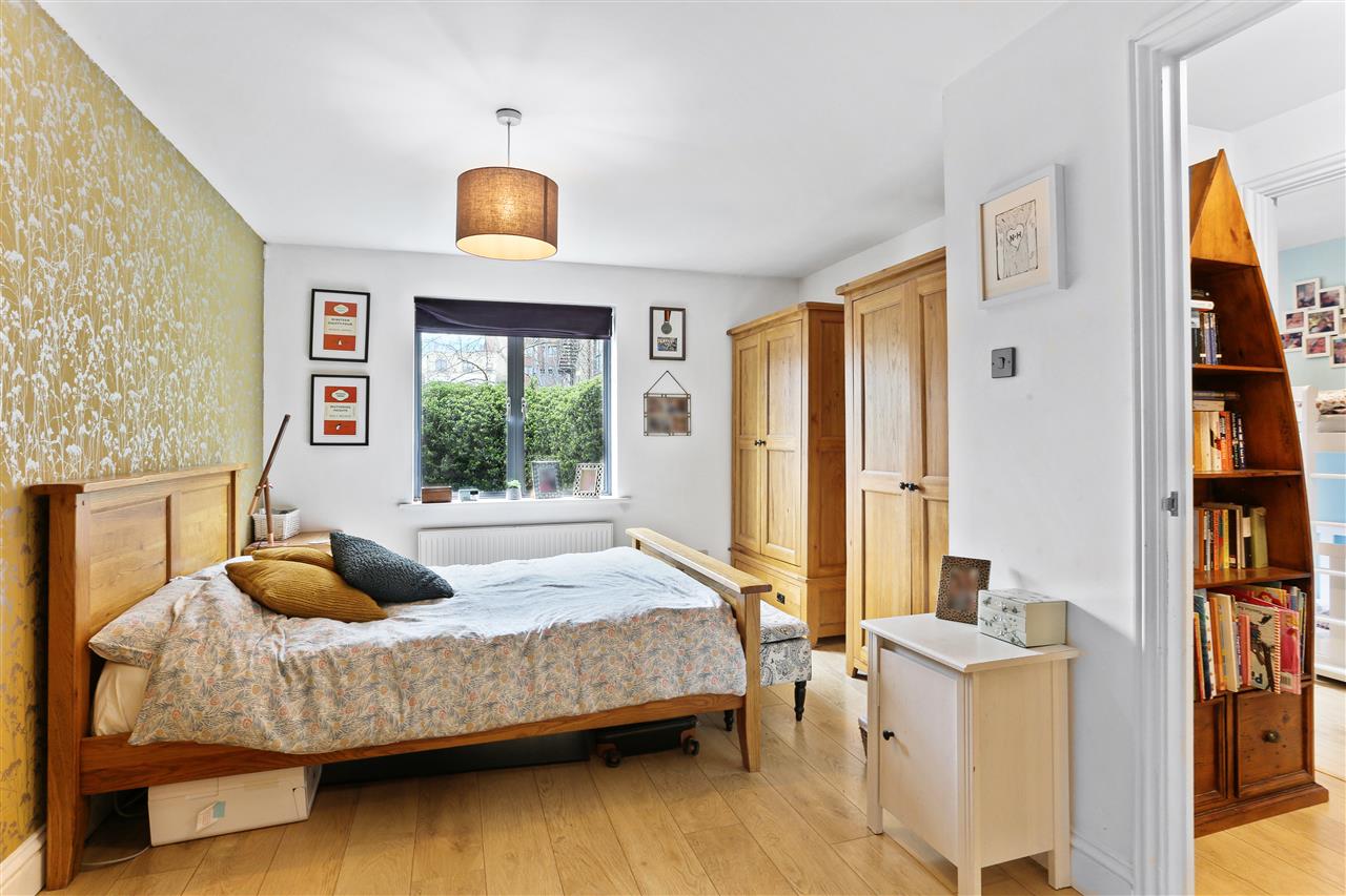 2 bed flat for sale in Statham Court  - Property Image 10