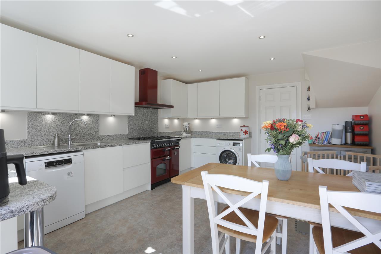 4 bed end of terrace house for sale in Goddard Place  - Property Image 4