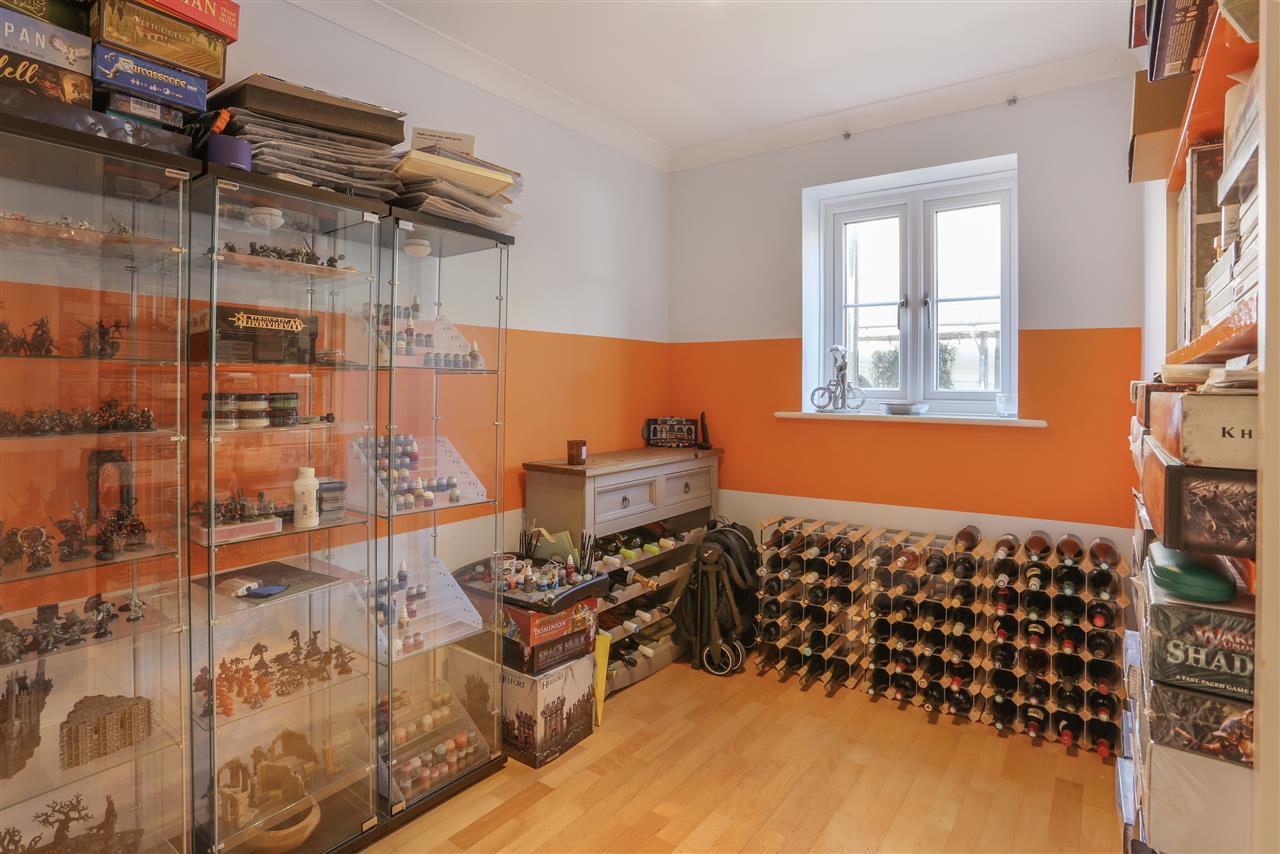 4 bed end of terrace house for sale in Goddard Place 10