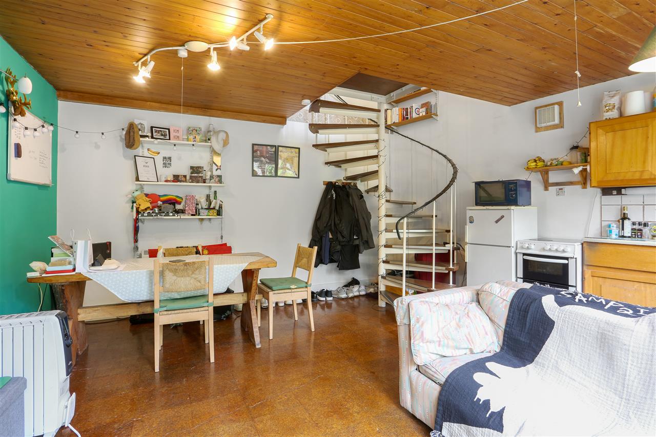 6 bed end of terrace house for sale in Huddleston Road  - Property Image 31