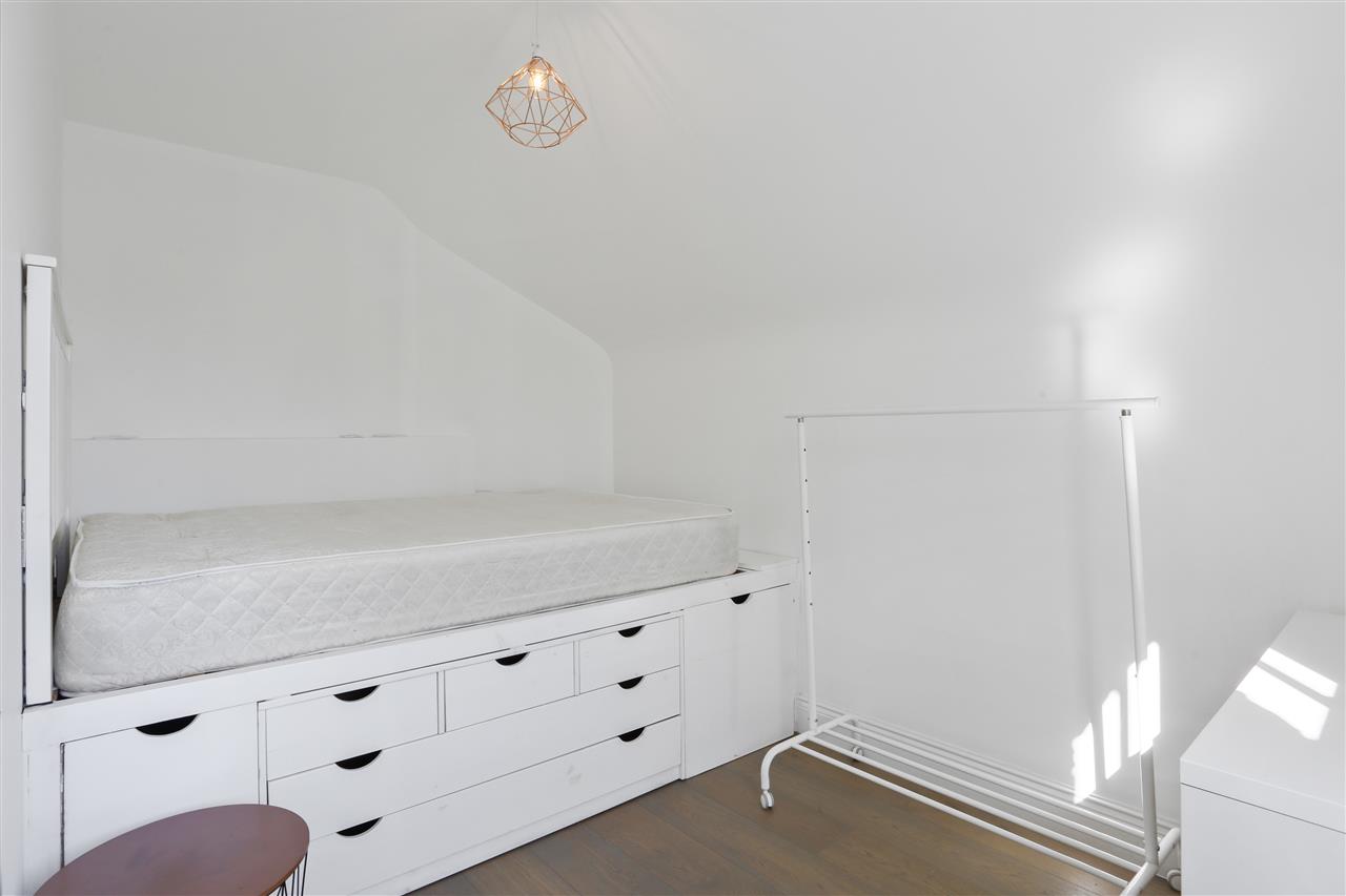 1 bed flat for sale in Carleton Road 4