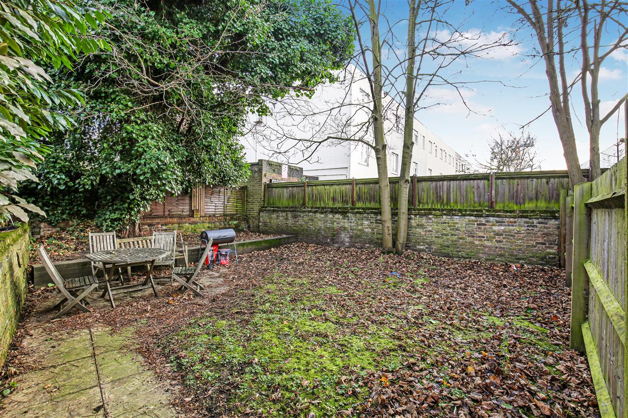 1 bed flat for sale in Carleton Road  - Property Image 13