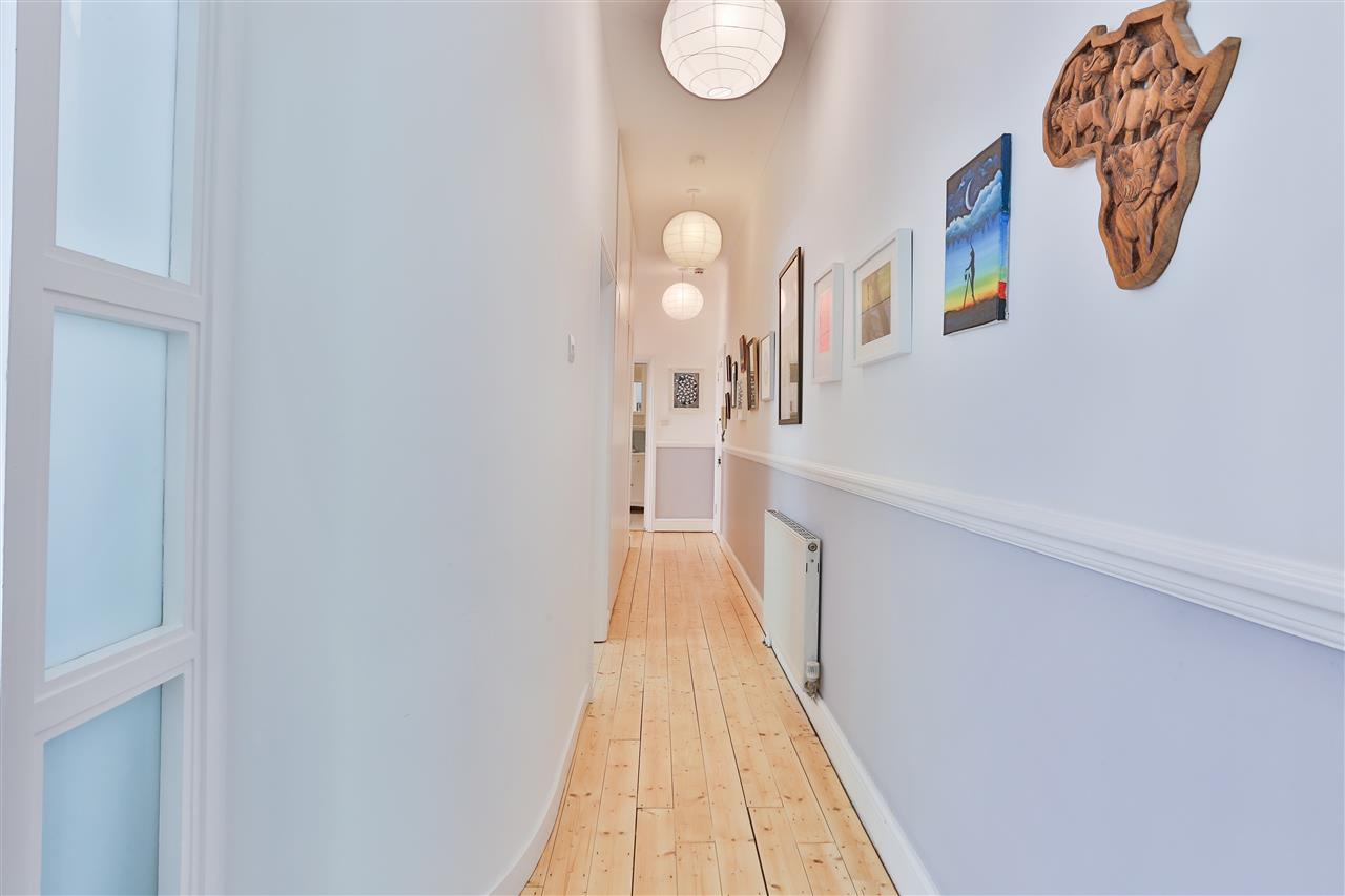 2 bed flat for sale 11