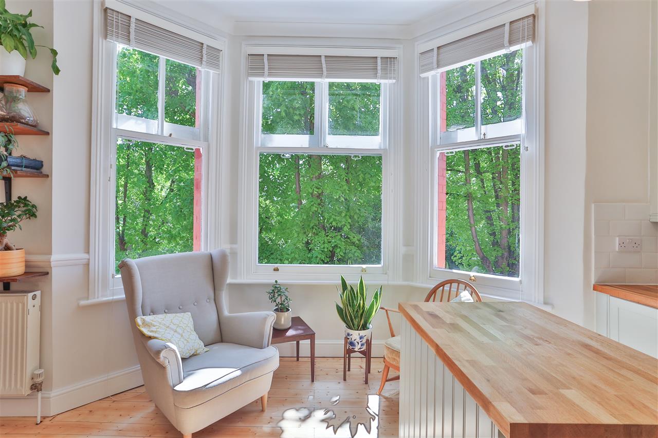 2 bed flat for sale  - Property Image 14