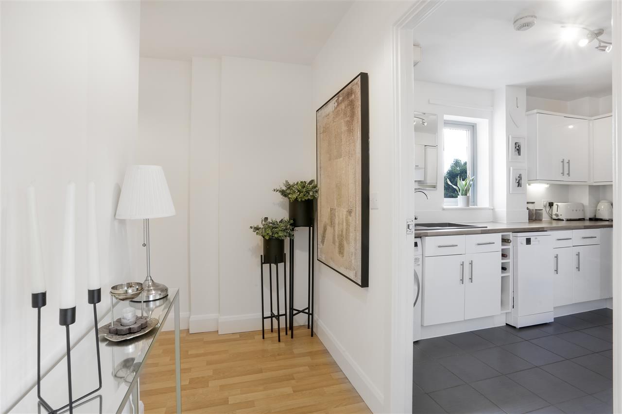 2 bed flat for sale  - Property Image 15