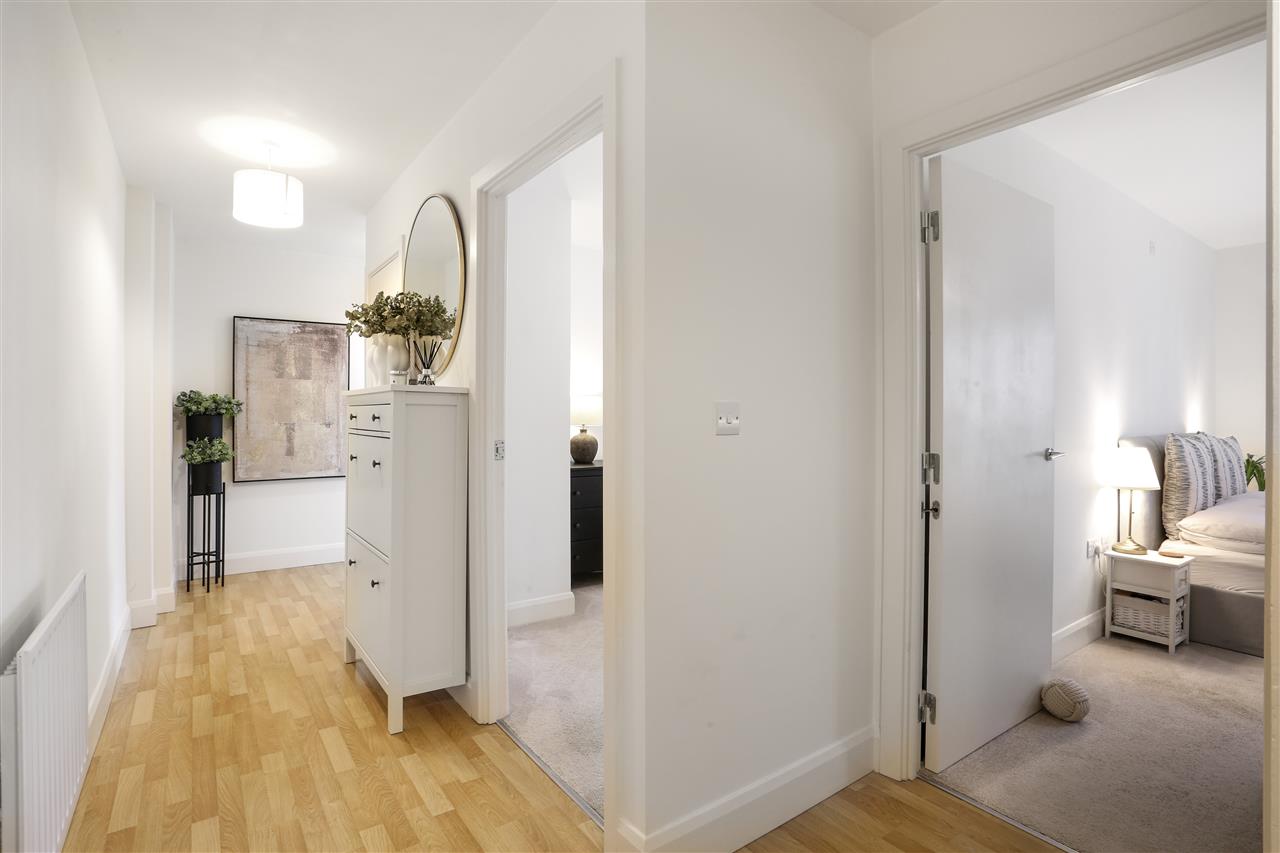 2 bed flat for sale 16