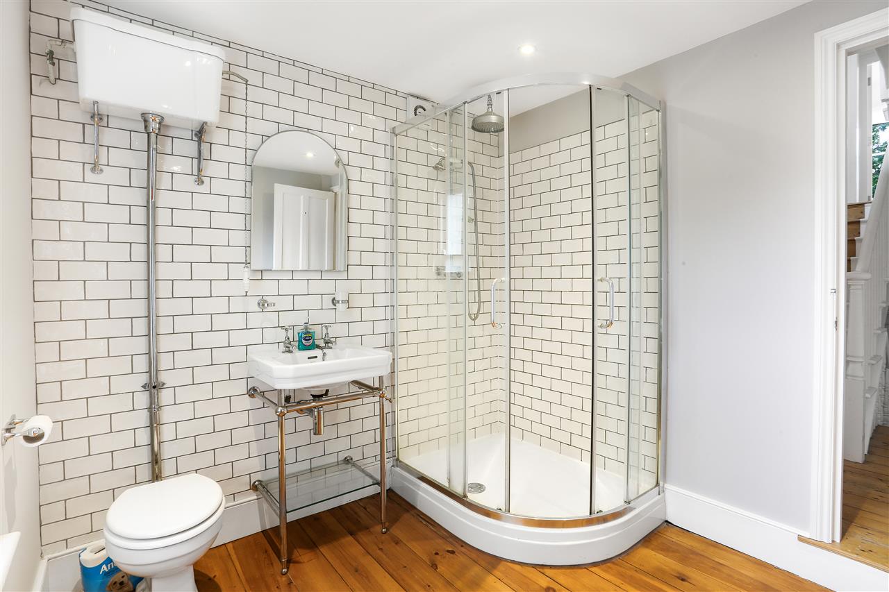 3 bed flat for sale in Bardolph Road  - Property Image 7