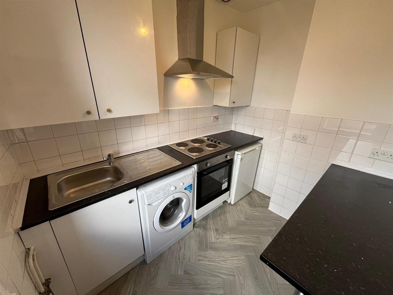 Studio flat to rent in Anson Road  - Property Image 4