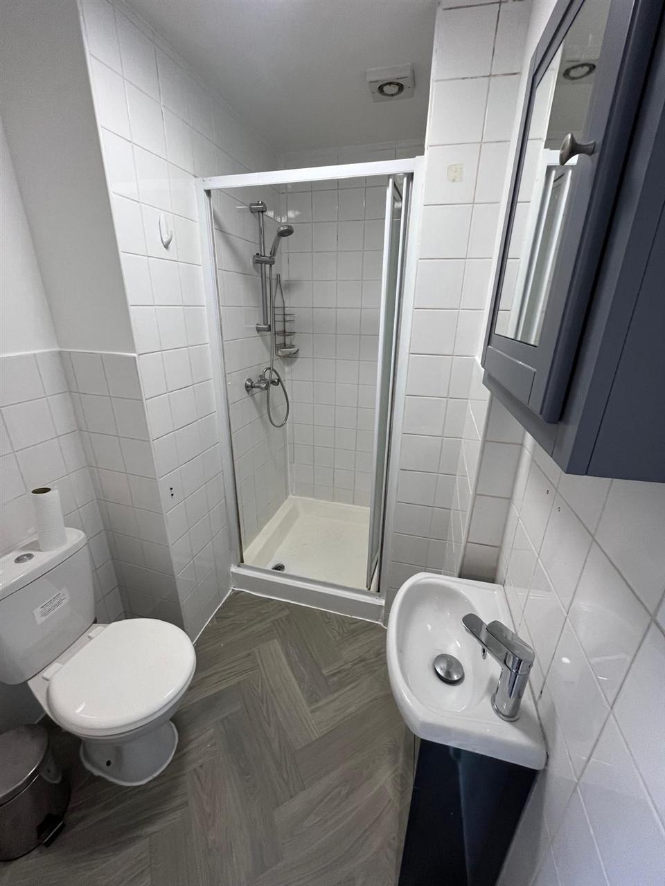 Studio flat to rent in Anson Road  - Property Image 5