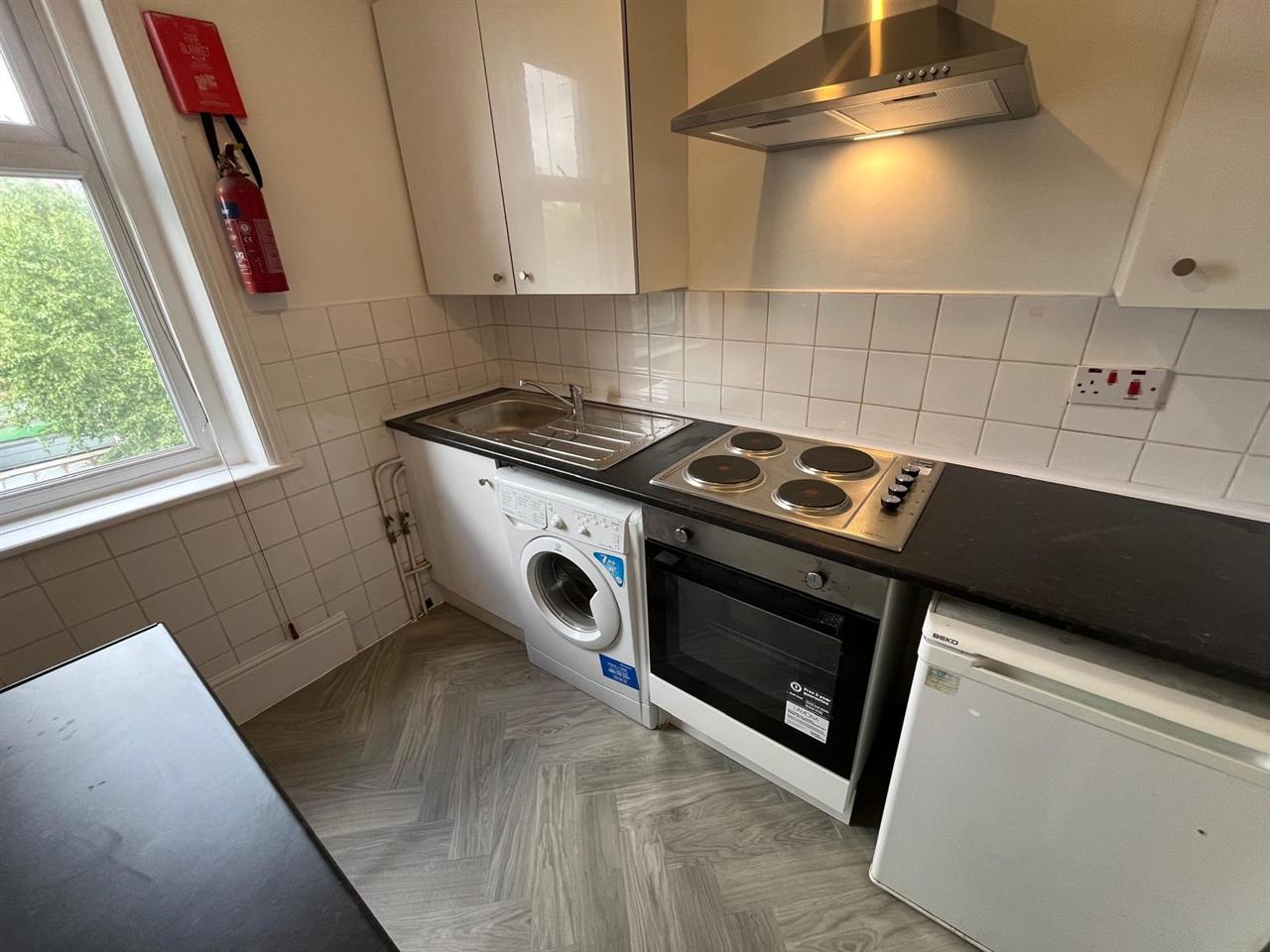 Studio flat to rent in Anson Road  - Property Image 7