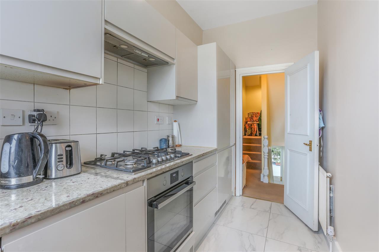 2 bed flat for sale in Mercers Road  - Property Image 17