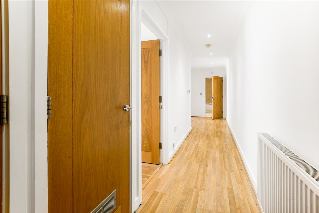 2 bed flat for sale in Northpoint Square  - Property Image 10