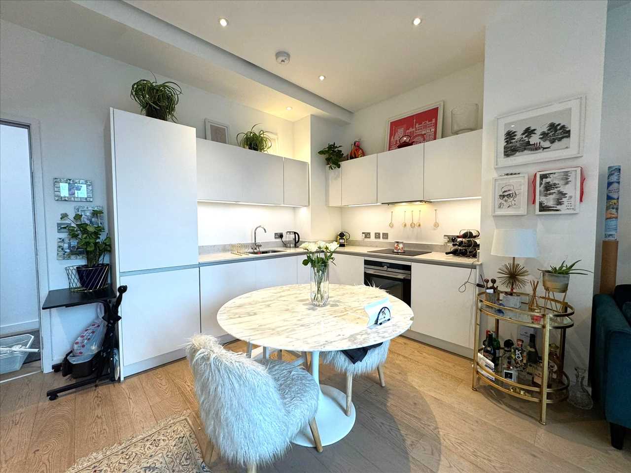 1 bed flat to rent in Highgate Hill  - Property Image 2