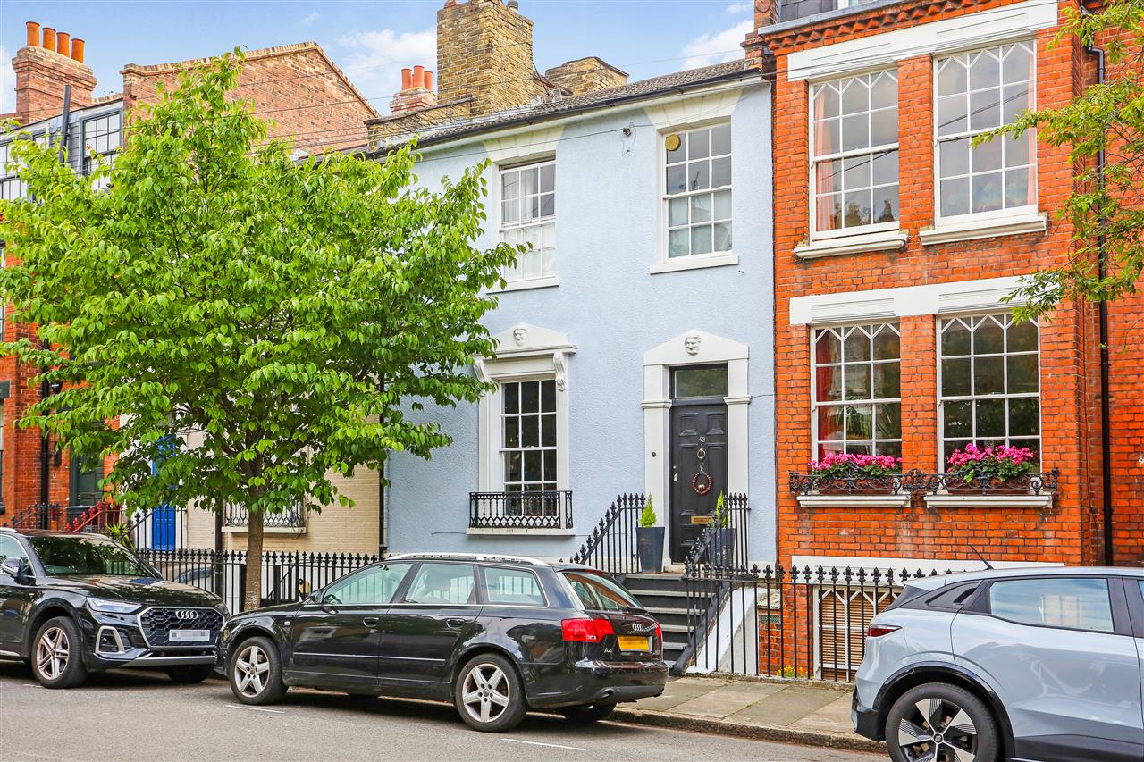 5 bed terraced house for sale - Property Image 1