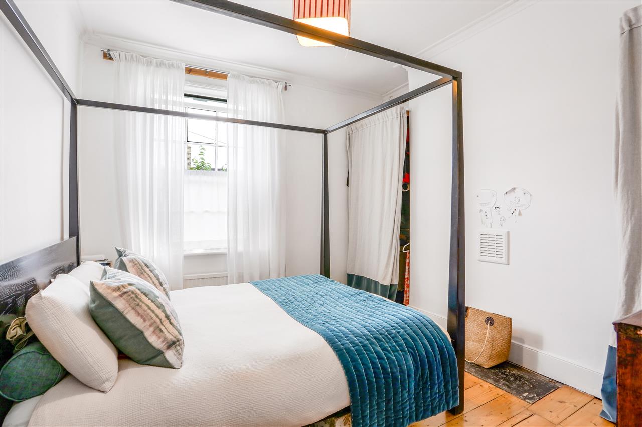 5 bed terraced house for sale 15