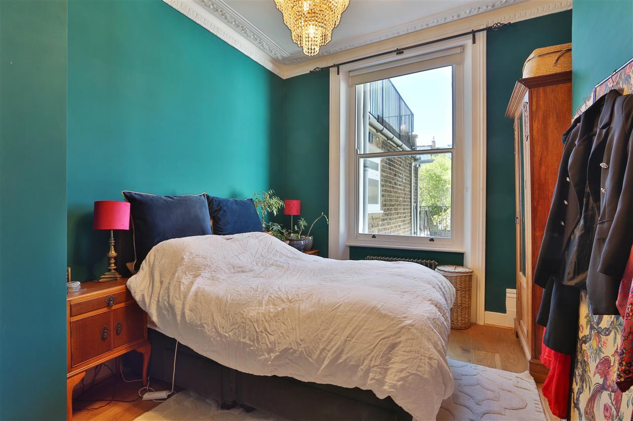 1 bed flat for sale in Huddleston Road 8