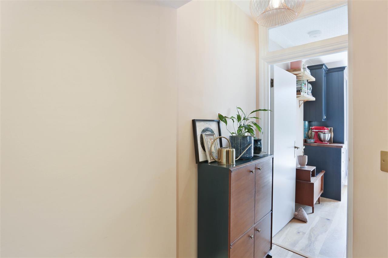 1 bed flat for sale in Huddleston Road 13