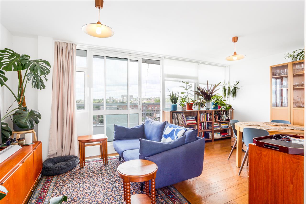 2 bed flat to rent in Highgate Road 2