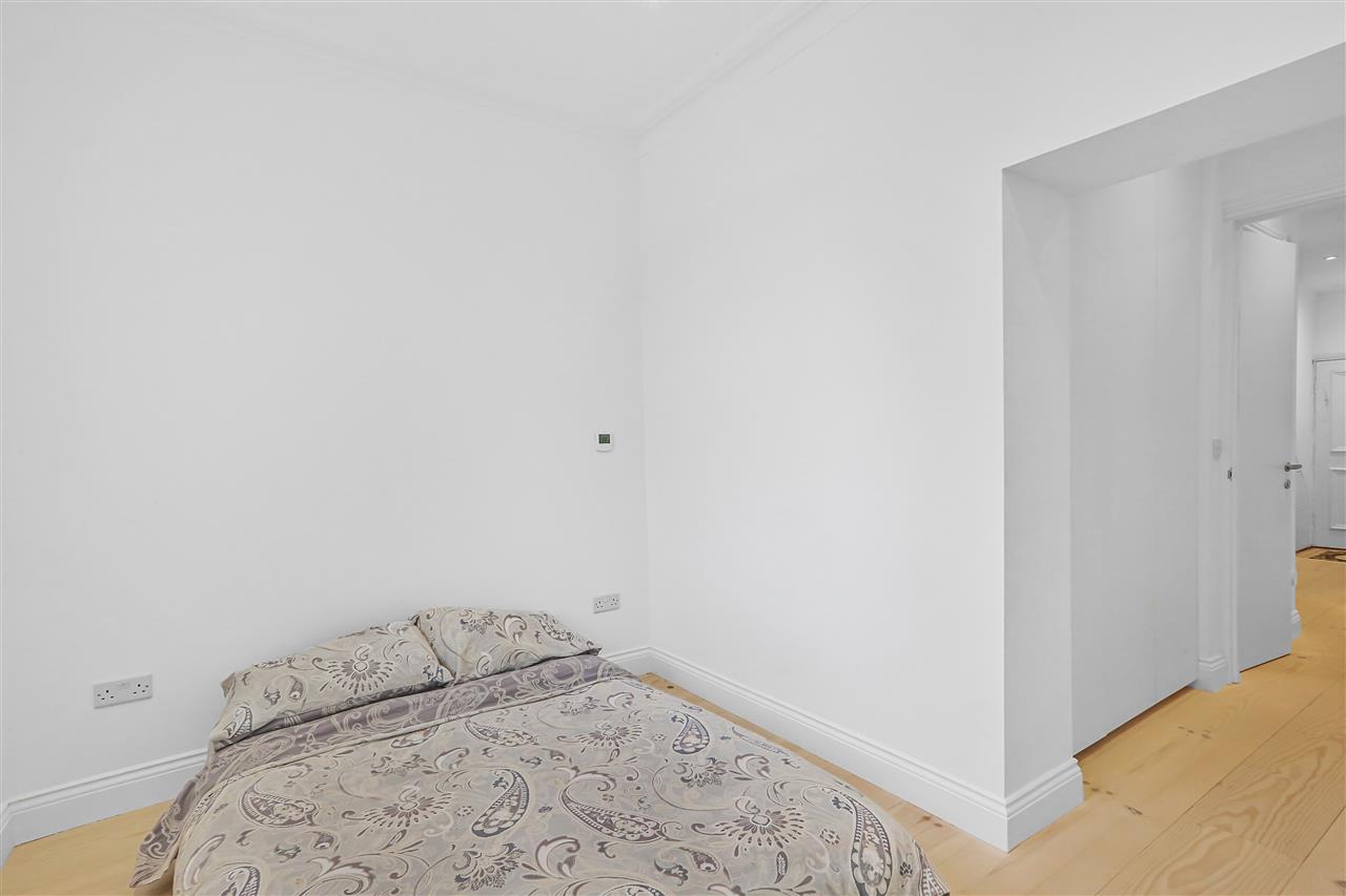 1 bed flat for sale in Middleton Grove  - Property Image 8