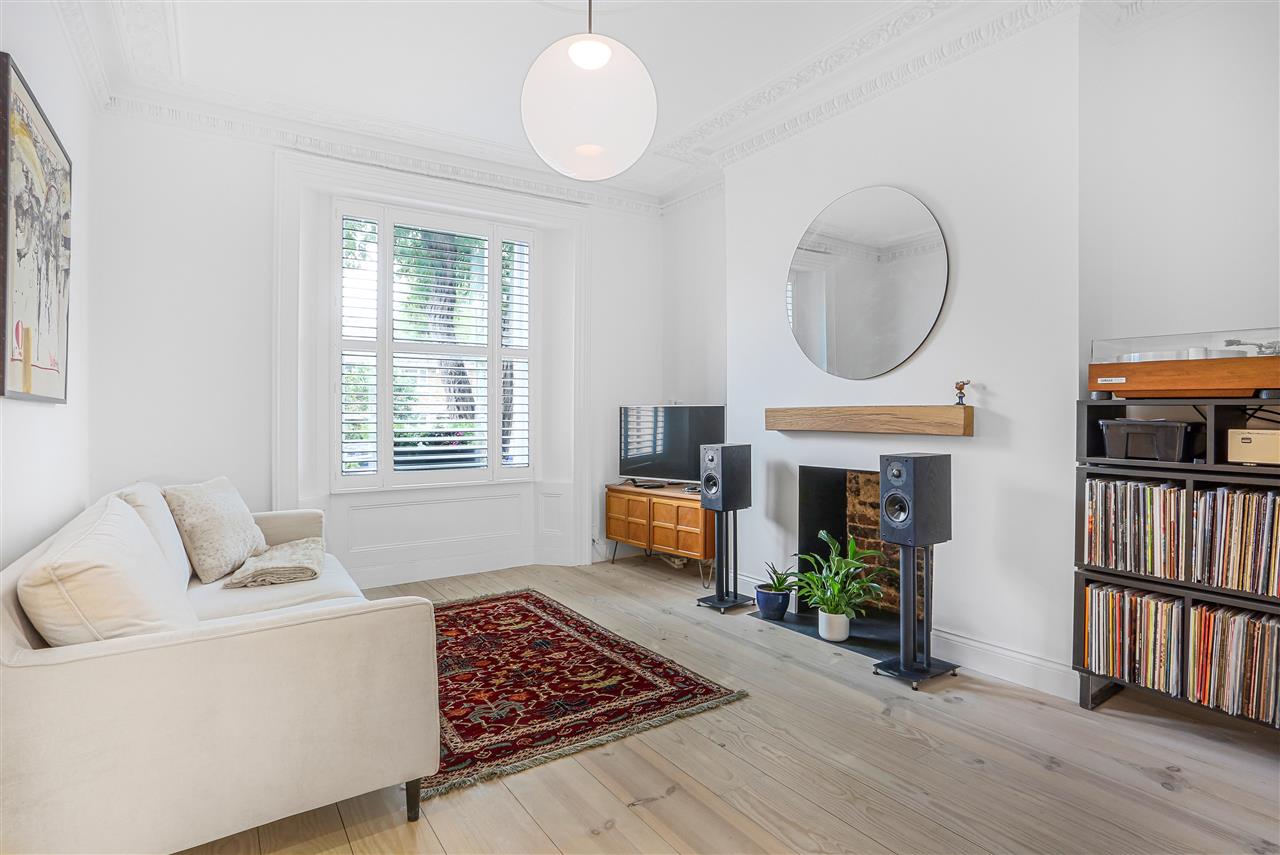 1 bed flat for sale in Middleton Grove 21