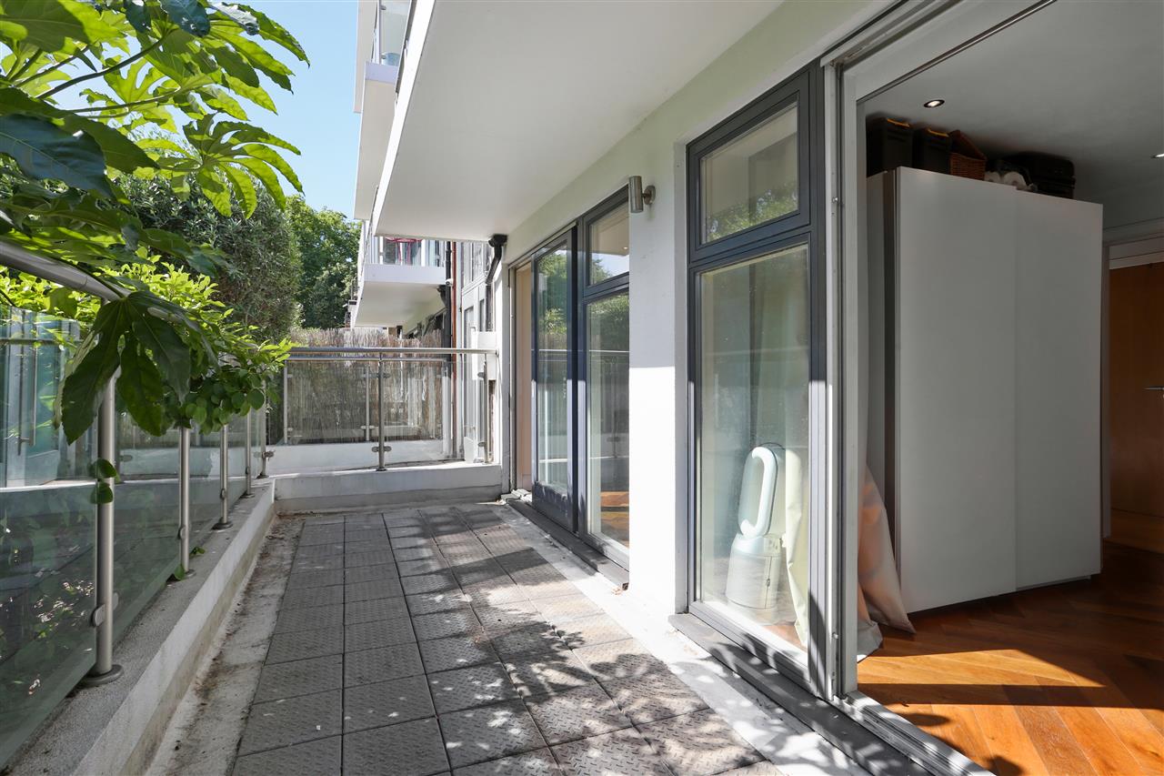 2 bed flat for sale in Caledonian Road  - Property Image 15