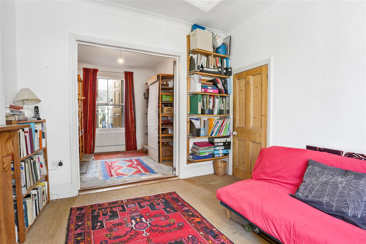 3 bed terraced house for sale in Davenant Road  - Property Image 1