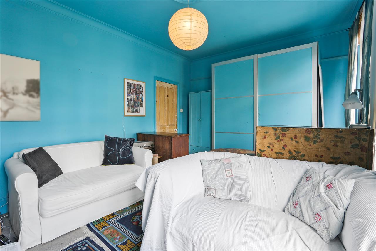 3 bed terraced house for sale in Davenant Road  - Property Image 15